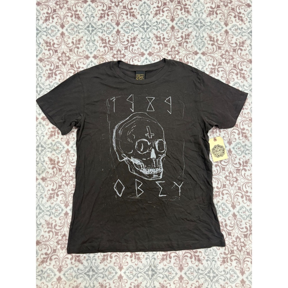 Obey Deadly Skull 1989 Graphic T-Shirt Graphite Grey Mens Small NWT Streetwear - Picture 1 of 9
